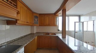 Piso en venta en Ciutat Fallera en Valencia