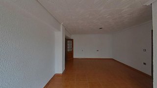 Piso en venta en Ciutat Fallera en Valencia