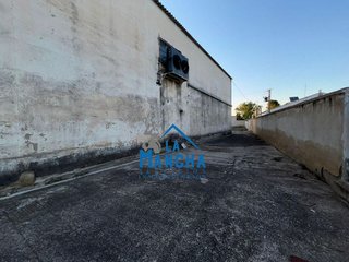 Nave industrial en venta en Hellín