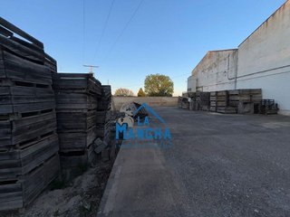 Nave industrial en venta en Hellín