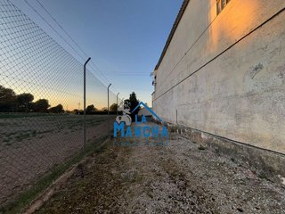 Nave industrial en venta en Hellín