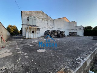 Nave industrial en venta en Hellín