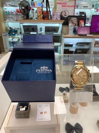 Reloj Festina Chrono Caballero plateado y Dorado