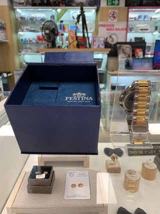Reloj Festina Chrono Caballero plateado y Dorado