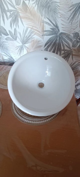 Lavabo Salgar con grifo porcelana