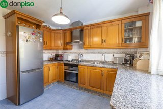 Casa pareada en venta en Residencial Triana - Barrio Alto en Gabias (Las)