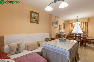 Casa pareada en venta en Residencial Triana - Barrio Alto en Gabias (Las)
