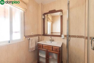 Casa pareada en venta en Residencial Triana - Barrio Alto en Gabias (Las)