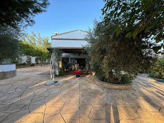 Chalet en venta en Ctra. Circunvalación - La Magdalena en Jaén