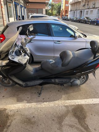 Suzuki Burgman 250