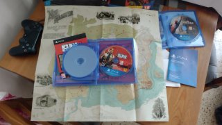 PS4 Slim 1TB + RDR2 + Spiderman + Caja