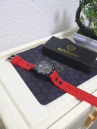 Reloj Negro y Rojo Hombre