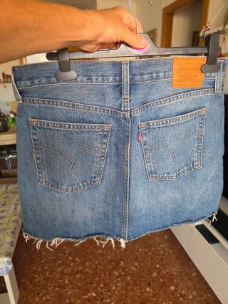 Falda vaquera Levi's azul