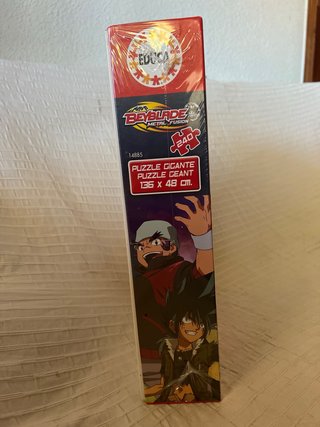 Puzzle Gigante Beyblade Metal Fusion precintado