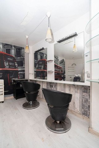 Local comercial en venta en Centro Ciudad en Linares