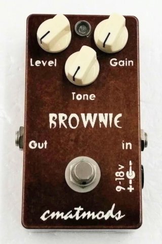 Pedal de distorsión Cmatmods Brownie -- COMO NUEVO