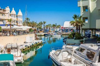 Piso en venta en Puerto Marina en Benalmádena