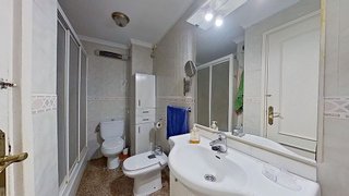 Piso en venta en Parque Victoria Eugenia en Málaga