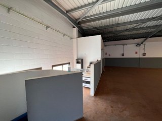 Nave industrial en alquiler en Sentmenat