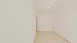Piso en venta en Reyes en Parla