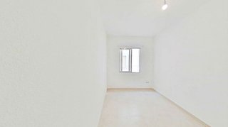 Piso en venta en Reyes en Parla