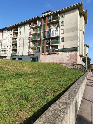 Local comercial en venta en Peñacastillo - Nueva Montaña en Santander