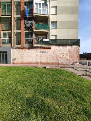 Local comercial en venta en Peñacastillo - Nueva Montaña en Santander