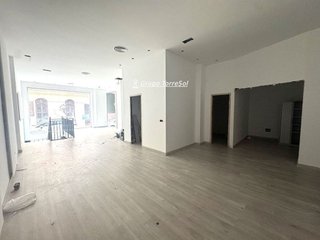 Local comercial en alquiler en Centro en Elche