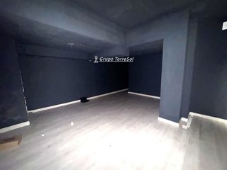 Local comercial en alquiler en Centro en Elche