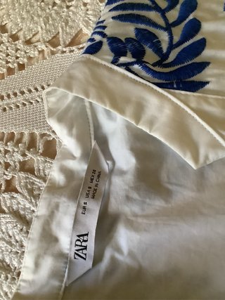 Vestido Zara bordado azul y blanco