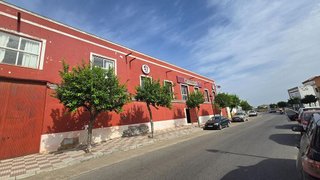 Edificio en venta en Pilas