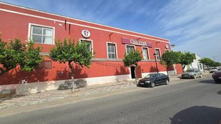 Edificio en venta en Pilas