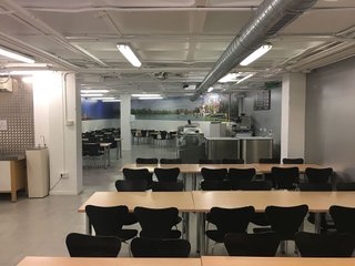 Oficina en alquiler en Zona Industrial en Alcobendas