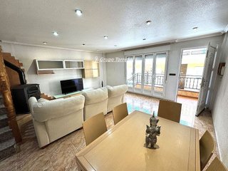 Casa adosada en venta en Catral