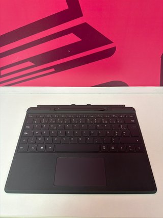 Teclado alfanumérico surface pro x con pen  / ingles