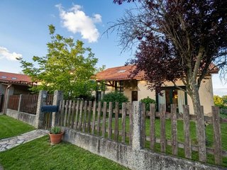 Chalet en venta en Brión