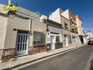 Chalet en venta en San Luis en Almería