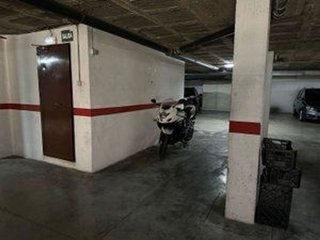 Garaje en venta en Teatinos en Málaga