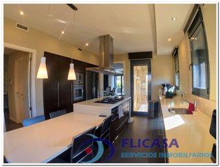 Chalet en venta en Zona Piscinas en Burriana