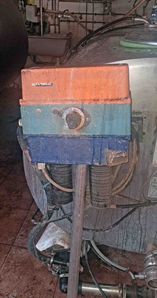 Tanque / deposito leche Alfa Laval de 1.800 Litros