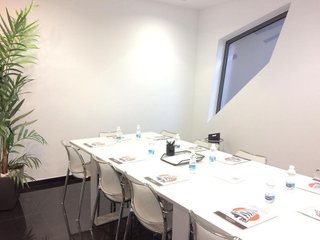 Oficina en alquiler en Carranque - Haza Cuevas en Málaga