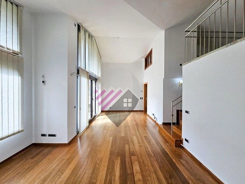 4-bedroom penthouse for rent in Escaldes-Engordany · 2 of 60