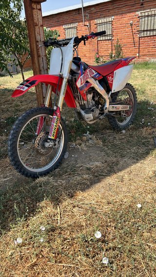 Honda CRF 250 R - Moto Cross