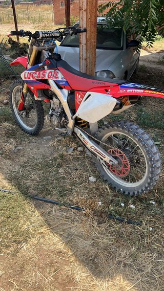 Honda CRF 250 R - Moto Cross