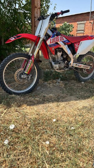 Honda CRF 250 R - Moto Cross