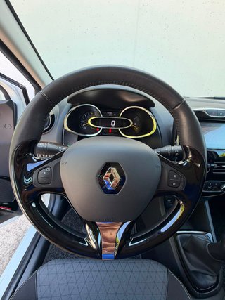 Renault Clio IV Sport Tourer TCe 90 Dynamique 2013