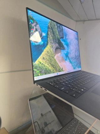 Dell Precision 5550 - Portátil Negro/Plateado