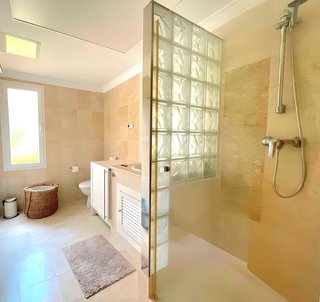 Piso en venta en Los Naranjos en Marbella