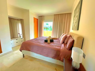 Piso en venta en Los Naranjos en Marbella