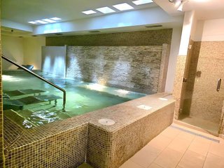 Piso en venta en Los Naranjos en Marbella